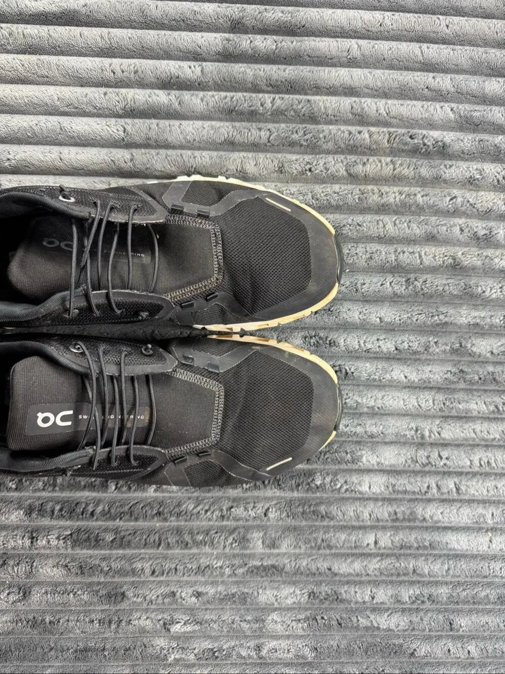 On Cloud Mens Black Running Shoes Size 14